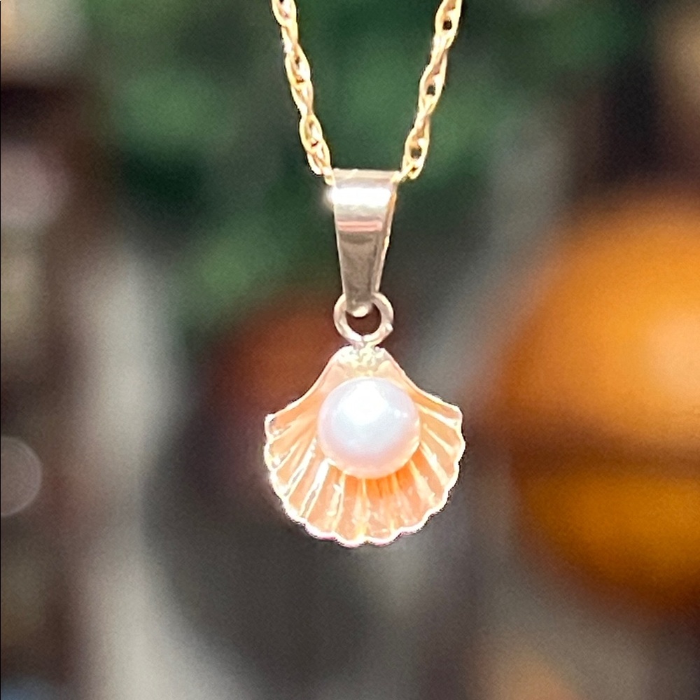 VTG 10k Solid Yellow Gold Clam Seashell Pearl Pendant Charm Gold Filled Necklace